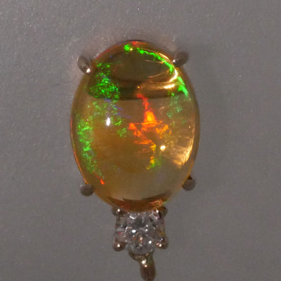 K18YG ピアス ファイヤーオパール 0.89 ダイヤ 0.05 ×2 クォーツ 総重量約2.3g100302050A901799